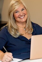 Photo of Suzanne Blair